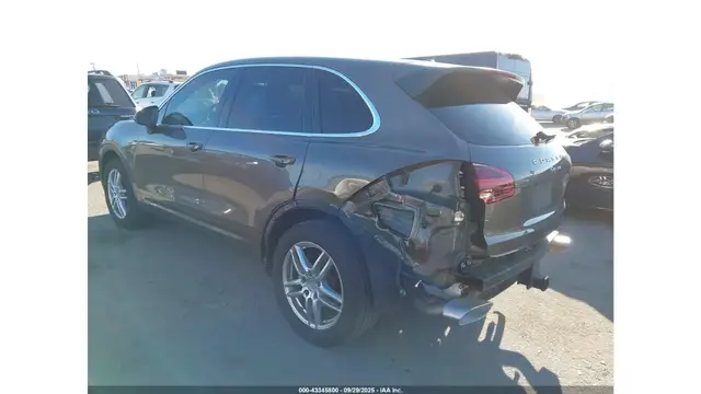 PORSCHE CAYENNE 2015