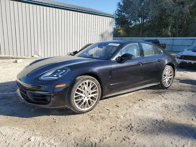 PORSCHE PANAMERA BASE 2023