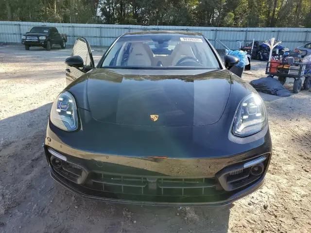 PORSCHE PANAMERA BASE 2023