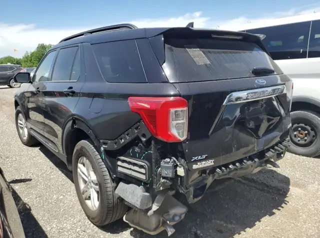 FORD EXPLORER XLT 2023