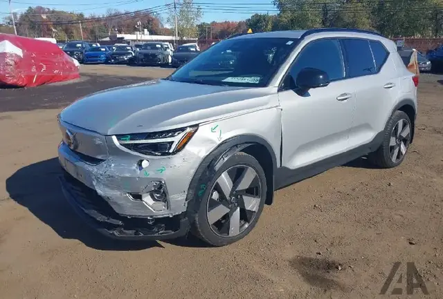 VOLVO XC40 RECHARGE PURE ELECTRIC 2023