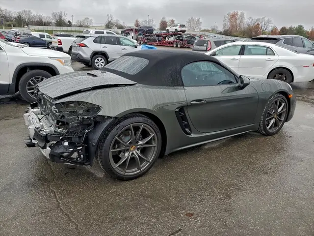 PORSCHE BOXSTER BASE 2025