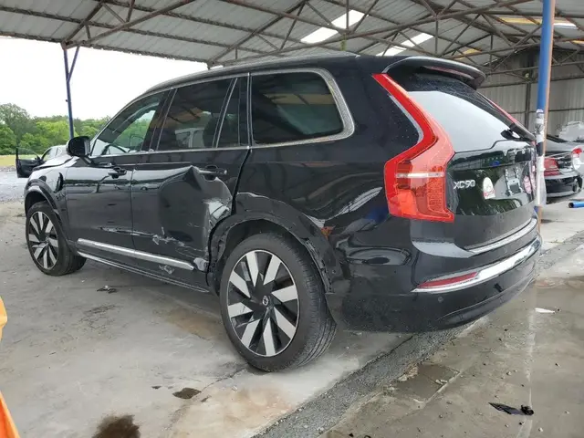VOLVO XC90 2023