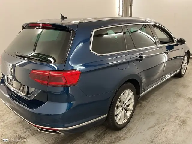 VOLKSWAGEN PASSAT VARIANT 2020