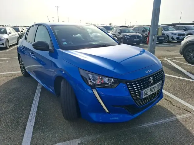 PEUGEOT 208 2021