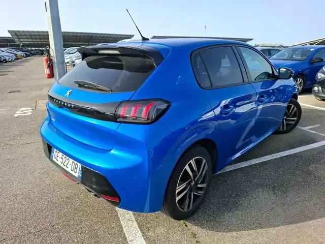PEUGEOT 208 2021