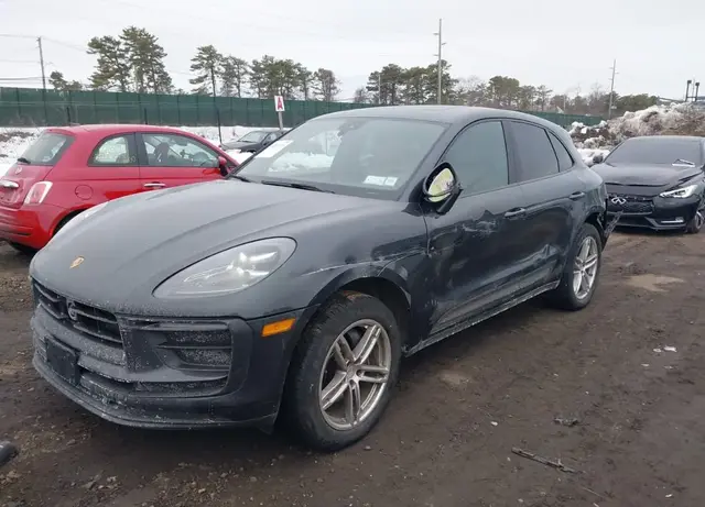 PORSCHE MACAN T 2023