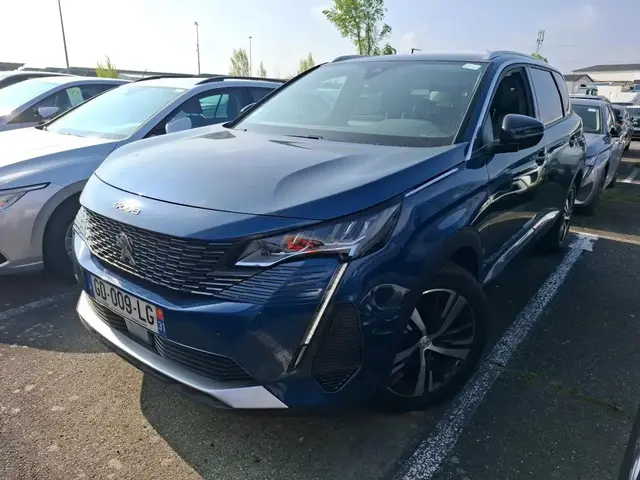PEUGEOT 5008 2021