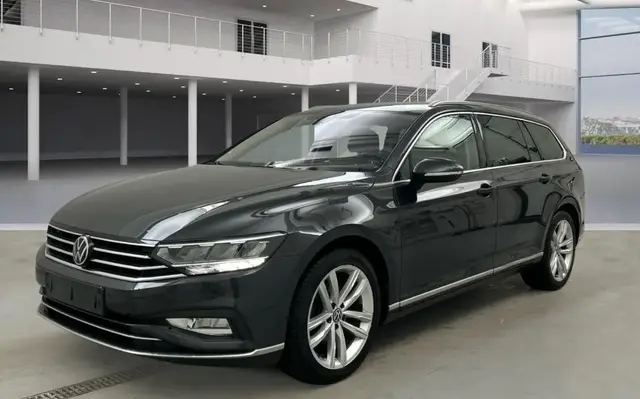 VOLKSWAGEN PASSAT 2022