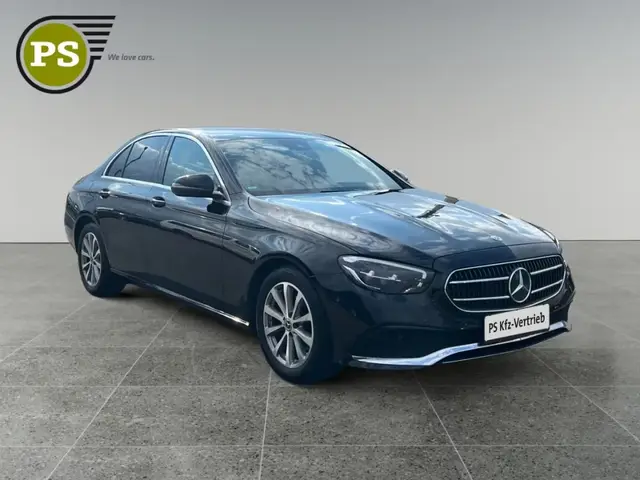 MERCEDES-BENZ E-CLASS E 200D 2020