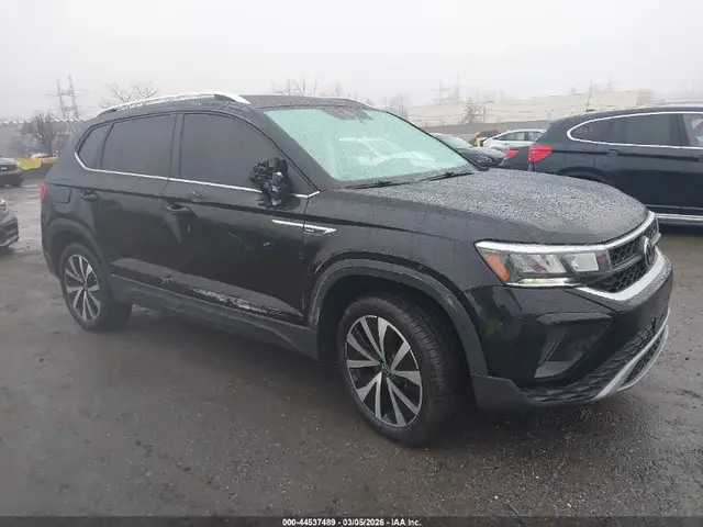 VOLKSWAGEN TAOS 2021