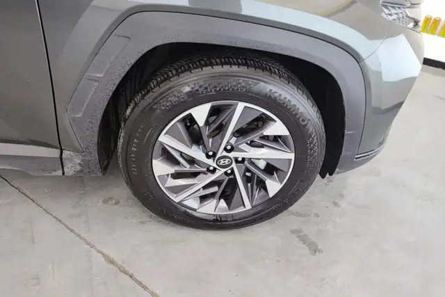 HYUNDAI TUCSON 2023