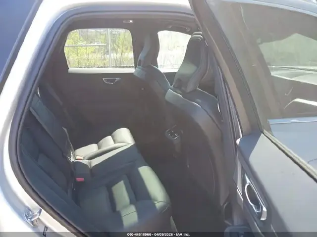VOLVO XC60 T5 INSCRIPTION 2019