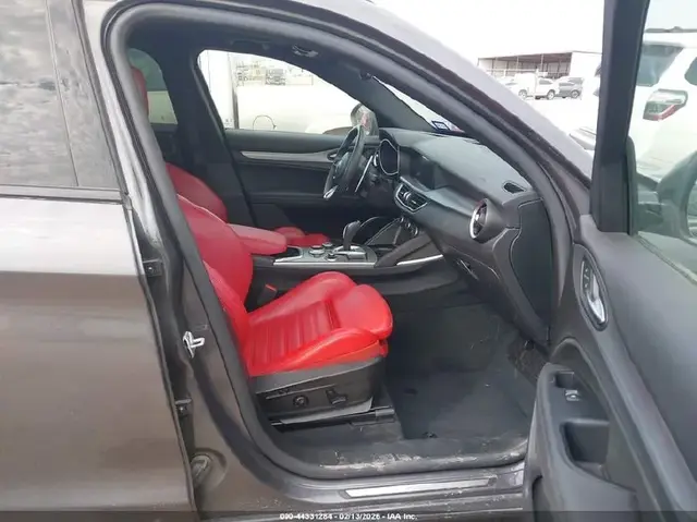 ALFA ROMEO STELVIO VELOCE AWD 2022