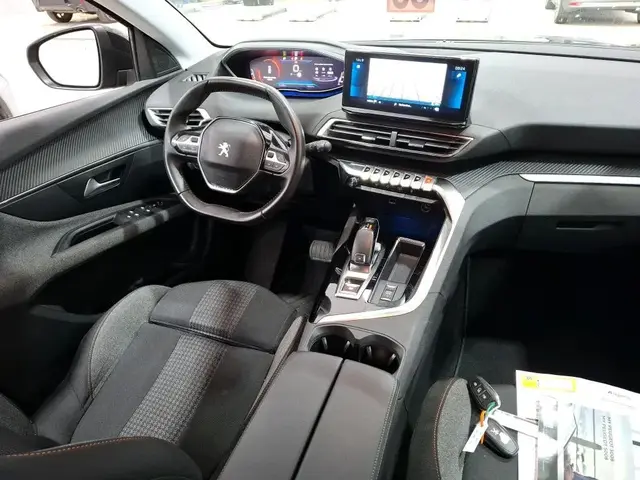 PEUGEOT 3008 2022