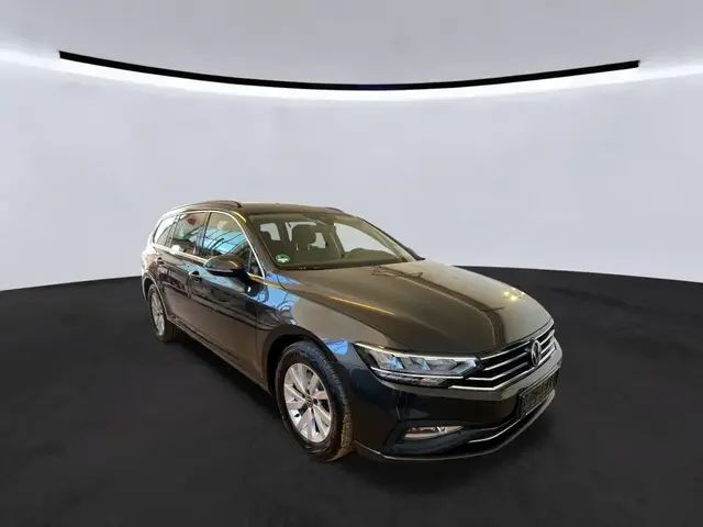 VOLKSWAGEN PASSAT VARIANT BUSINESS 1 2023