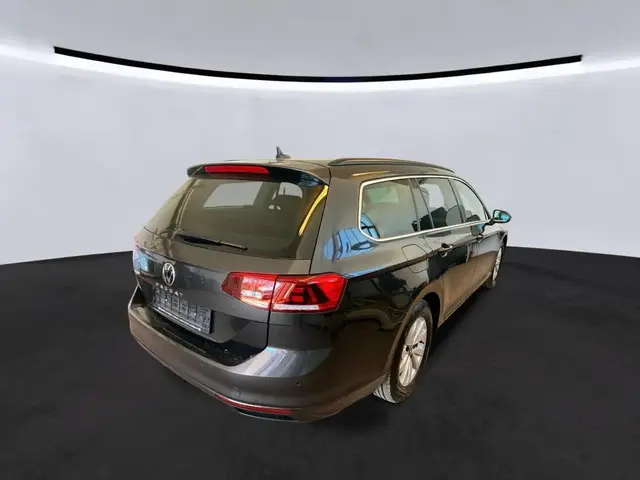 VOLKSWAGEN PASSAT VARIANT BUSINESS 1 2023