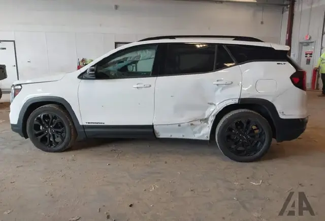 GMC TERRAIN SLT 2022