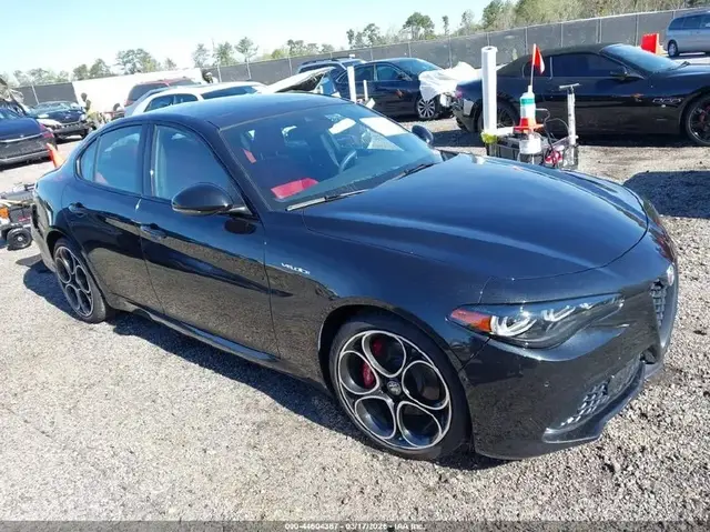 ALFA ROMEO GIULIA VELOCE RWD 2024
