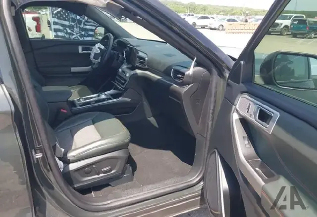 FORD EXPLORER TIMBERLINE 2023