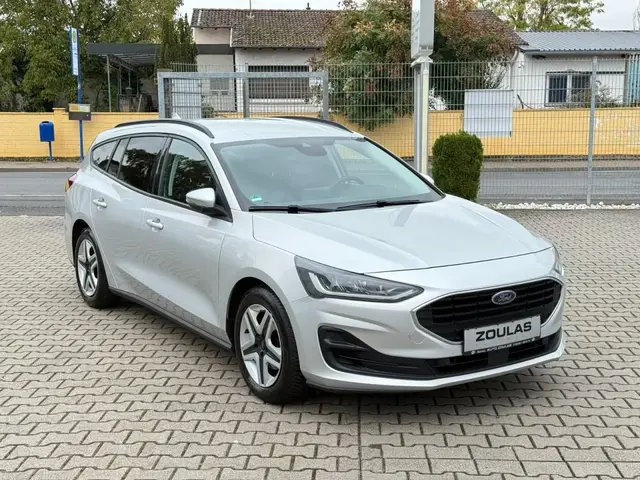 FORD FOCUS COOL 2022