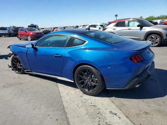 FORD MUSTANG 2024