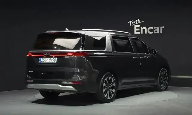 KIA CANIVAL PRESTIGE 2022