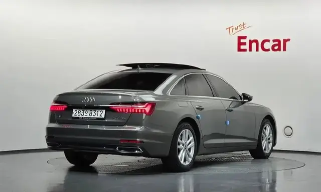 AUDI A6 2022