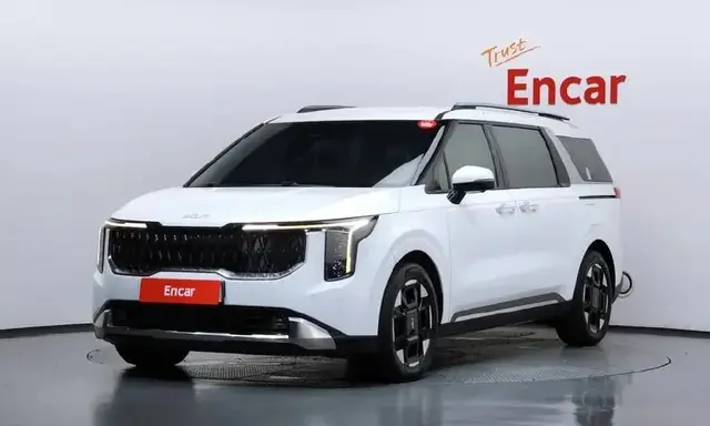 KIA CANIVAL NOBLESSE 2023