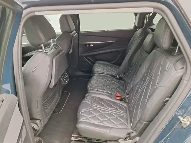 PEUGEOT 5008 2022