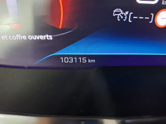 PEUGEOT 5008 2022