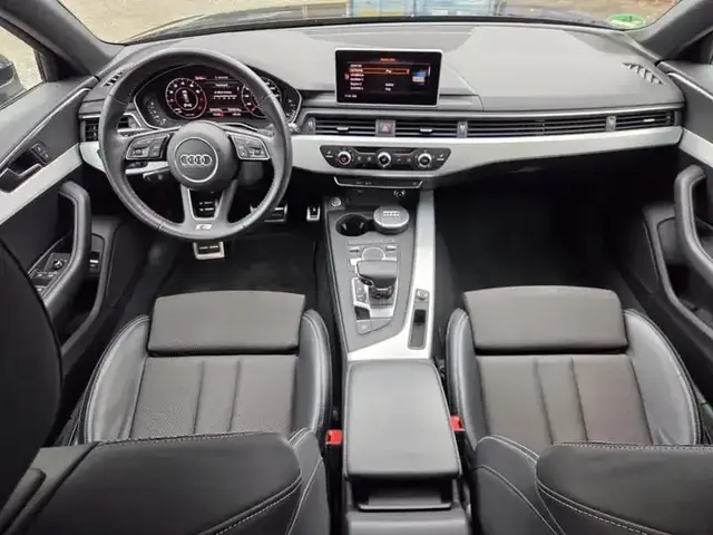 AUDI A4 AVANT SPORT S-LINE 2018