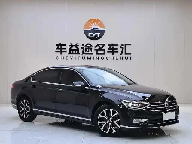 VOLKSWAGEN MAGOTAN 330TSI DSG 2022