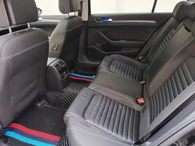 VOLKSWAGEN MAGOTAN 330TSI DSG 2022