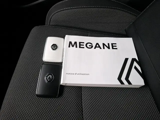 RENAULT MEGANE ESTATE 2022