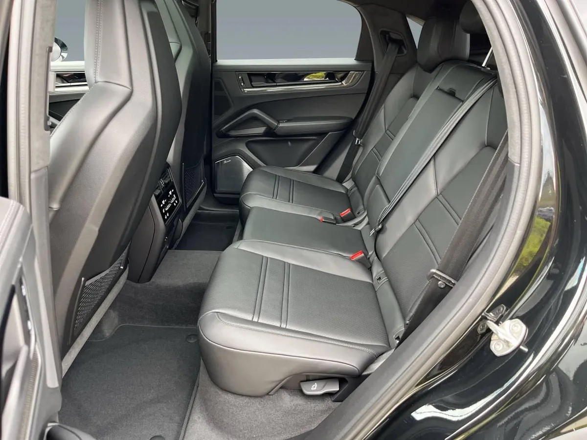PORSCHE CAYENNE GTS COUP 2026
