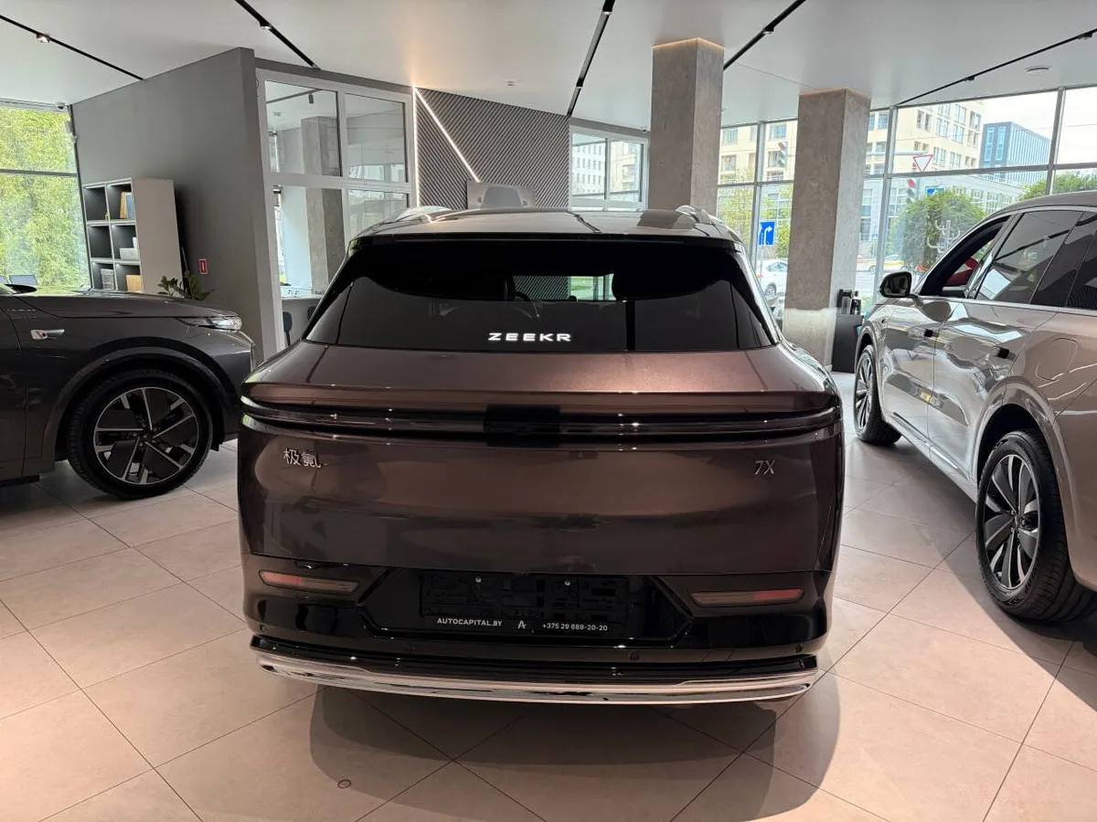 ZEEKR 7X 2025