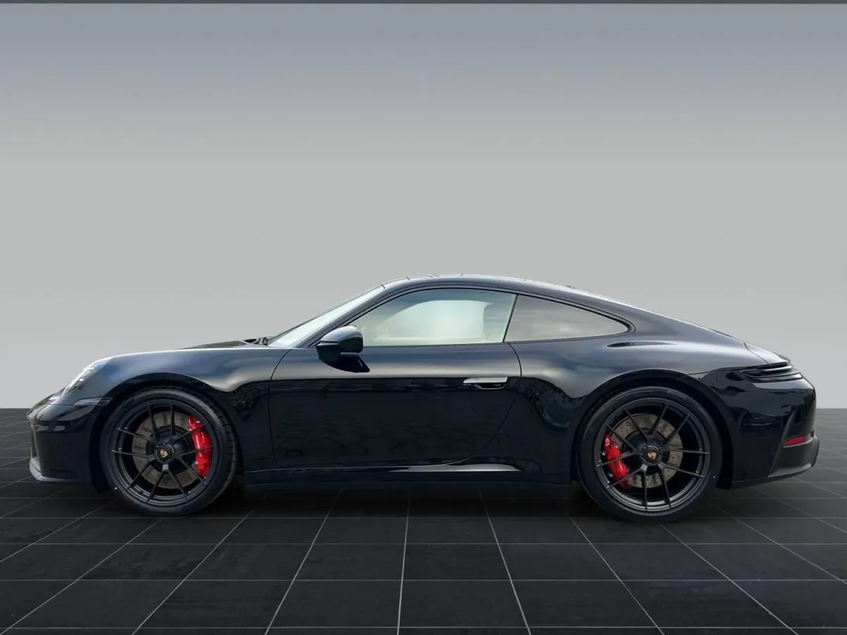 PORSCHE 911 CARRERA 4 GTS 2026