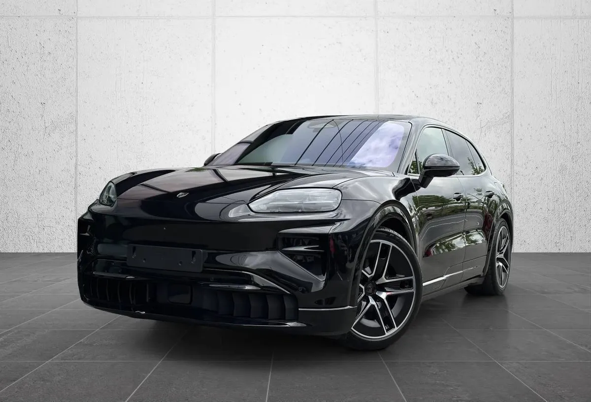 PORSCHE CAYENNE TURBO ELECTRIC 2026