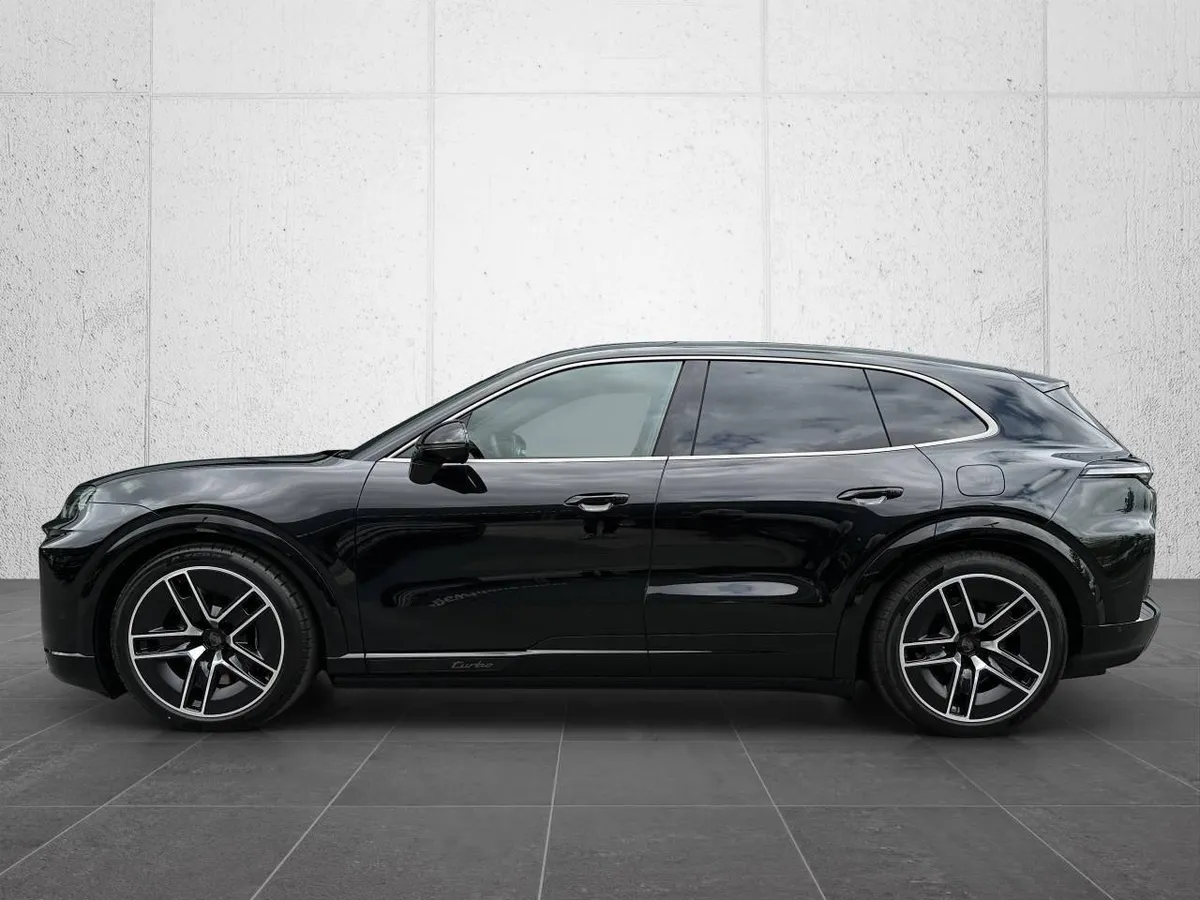 PORSCHE CAYENNE TURBO ELECTRIC 2026