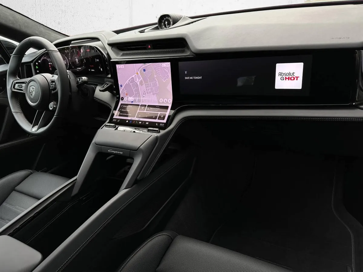 PORSCHE CAYENNE TURBO ELECTRIC 2026