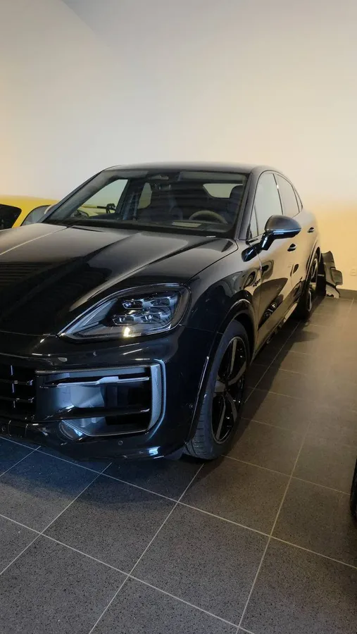 PORSCHE CAYENNE E-HYBRID COUP 2026
