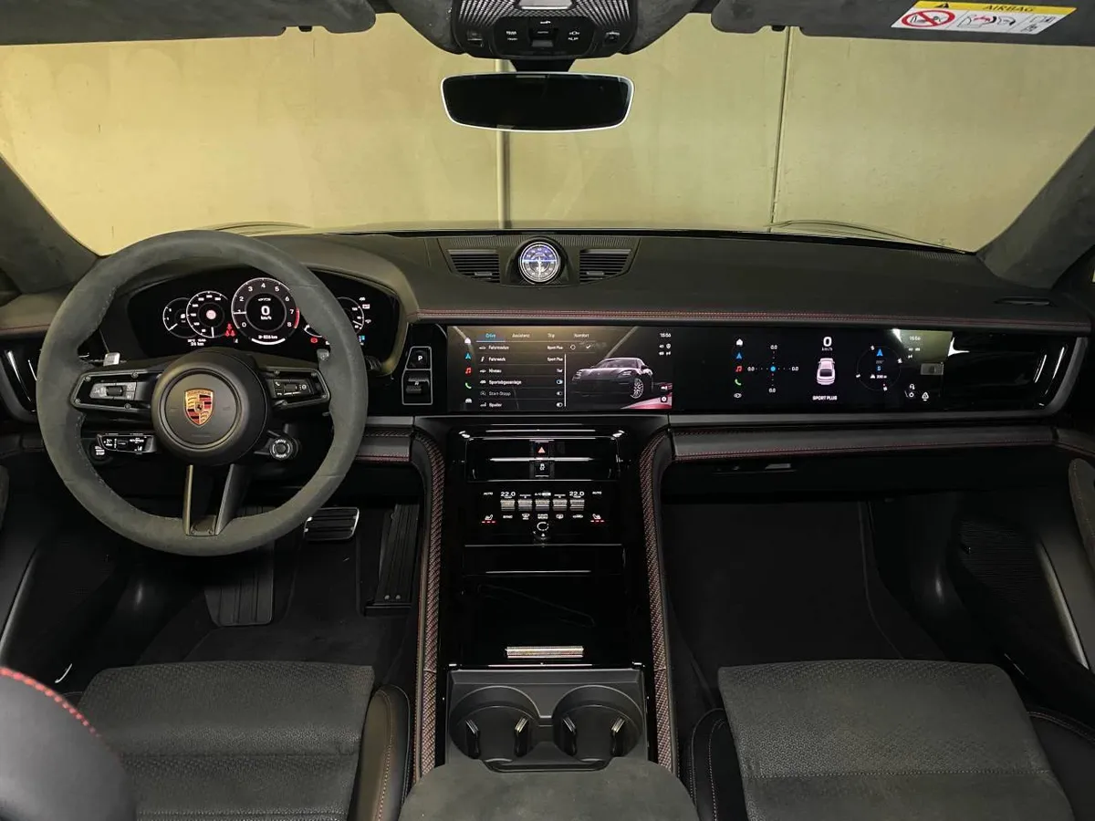 PORSCHE PANAMERA GTS 2026