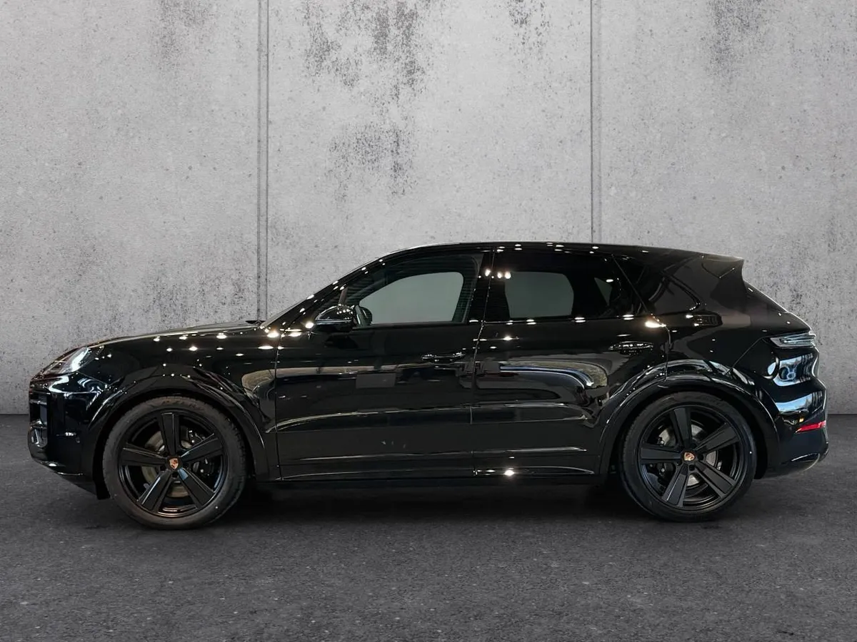 PORSCHE CAYENNE GTS 2026