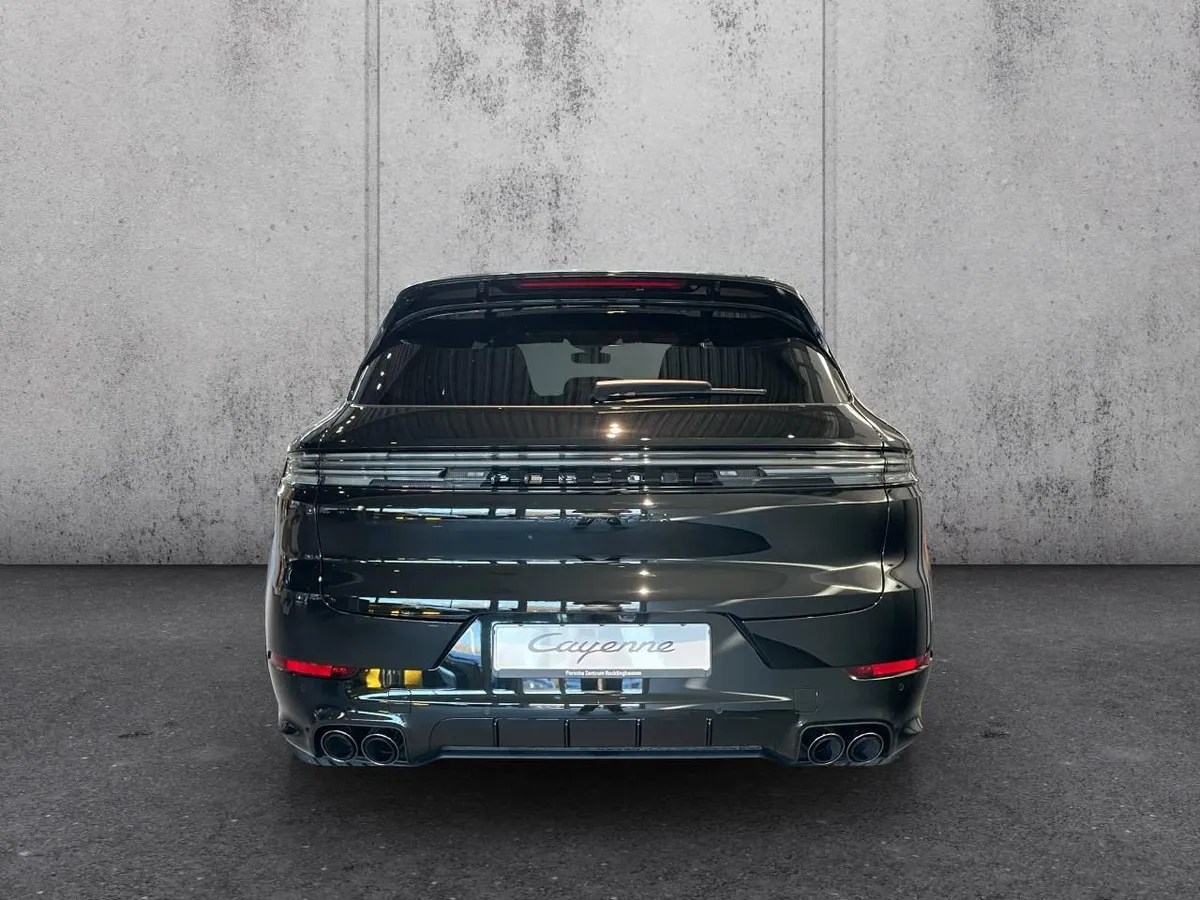 PORSCHE CAYENNE GTS 2026