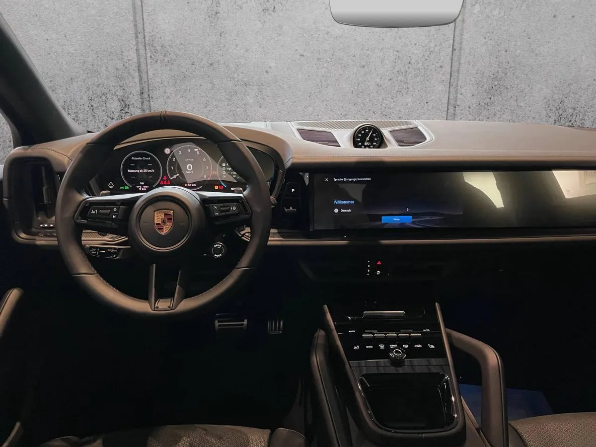 PORSCHE CAYENNE GTS 2026