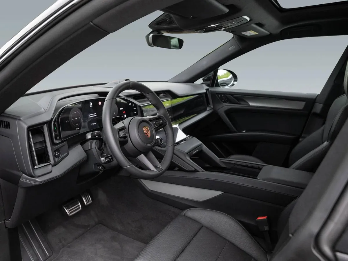 PORSCHE CAYENNE ELECTRIC 2026