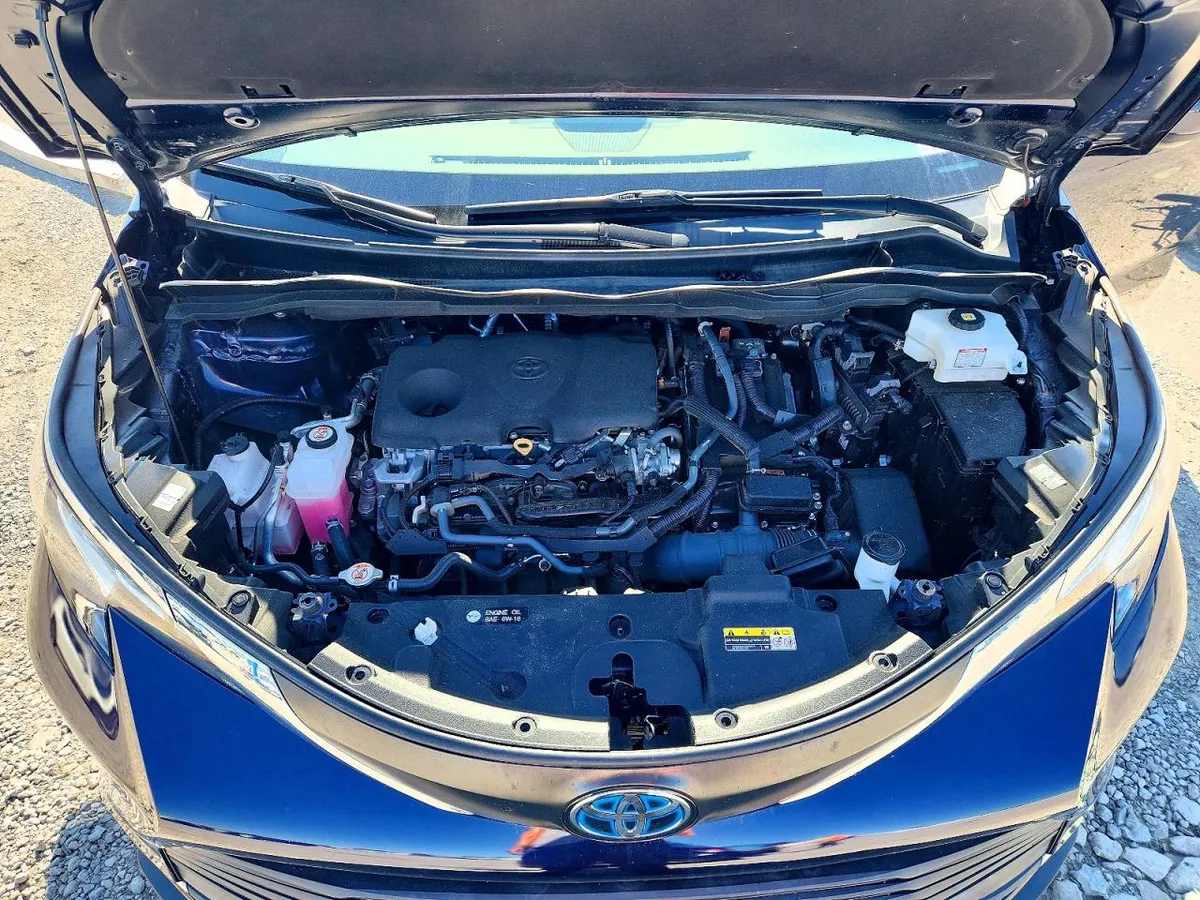 TOYOTA SIENNA XLE 2023