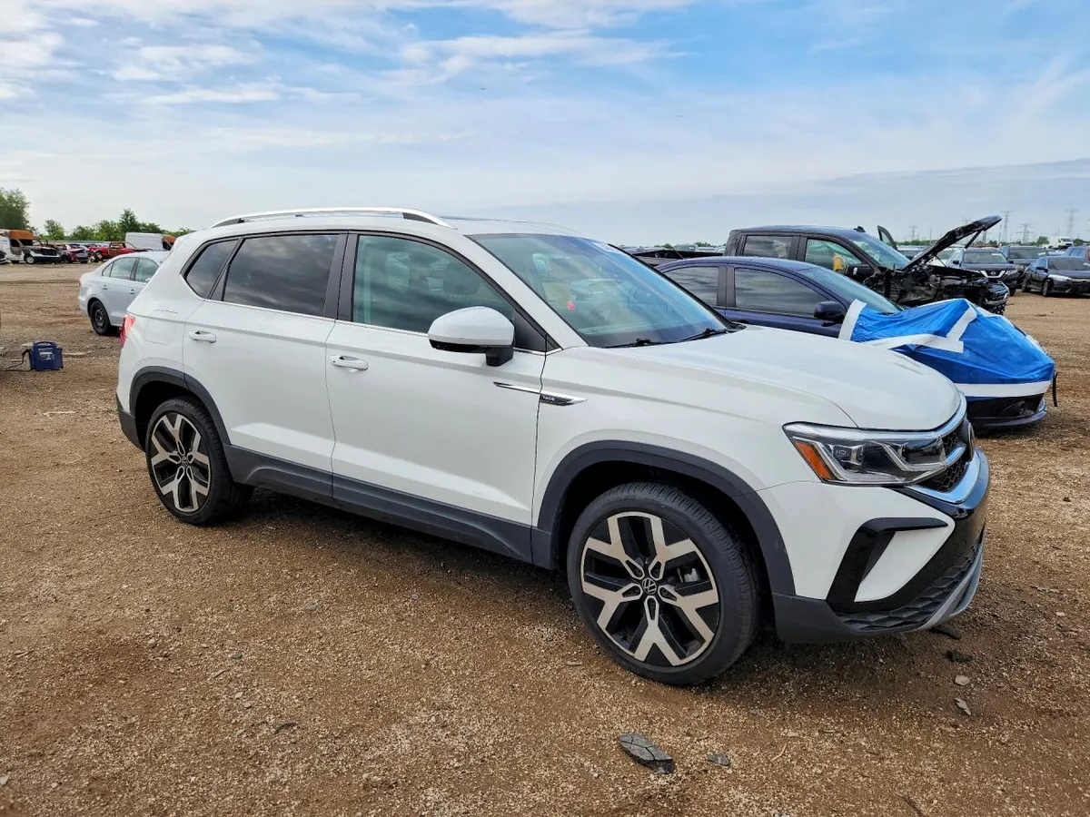 VOLKSWAGEN TAOS SEL 2022