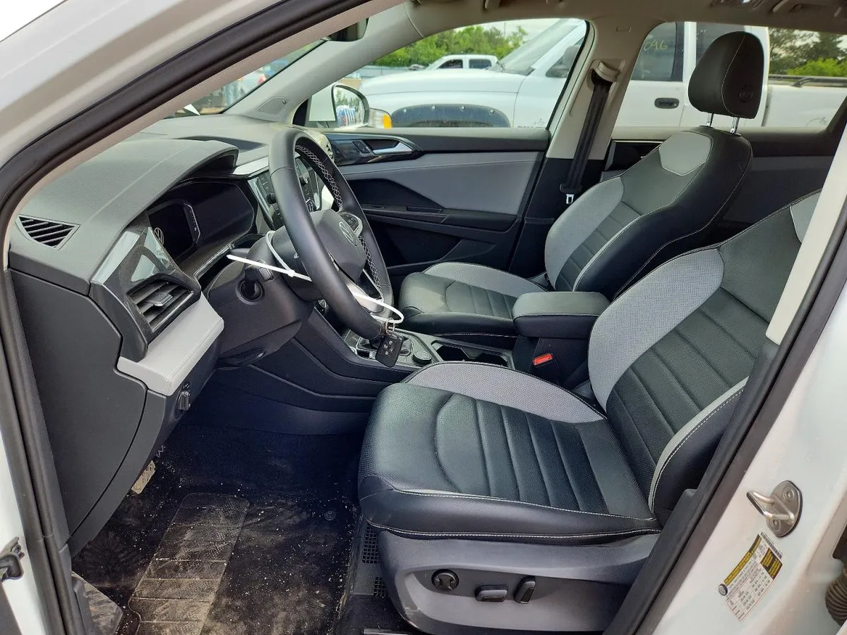 VOLKSWAGEN TAOS SEL 2022
